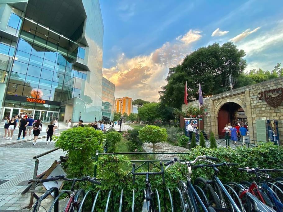 City Centre Big Art'Partment Heart Of The Capital Тирана Екстериор снимка