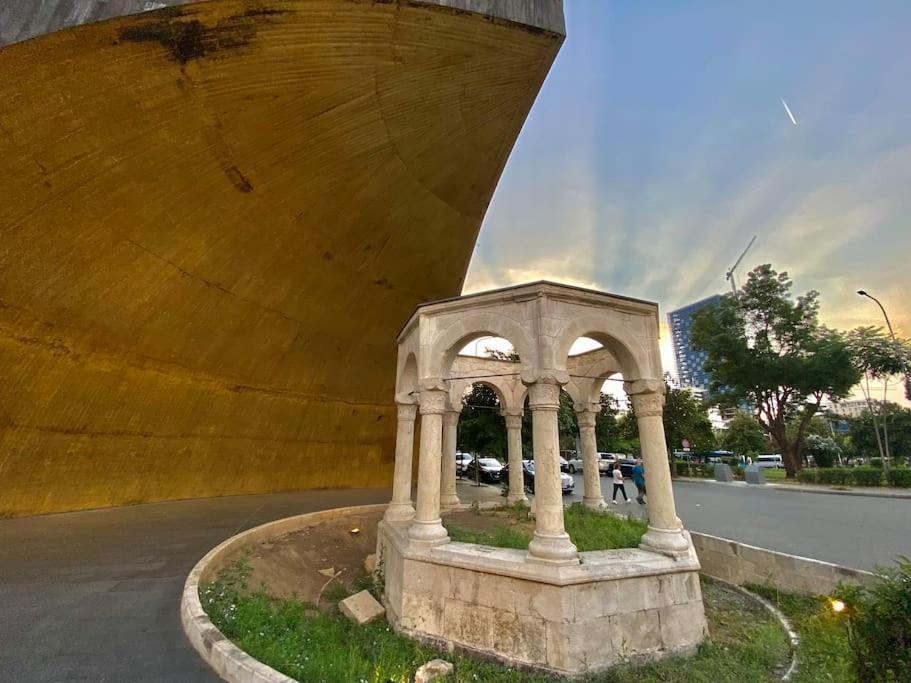 City Centre Big Art'Partment Heart Of The Capital Тирана Екстериор снимка